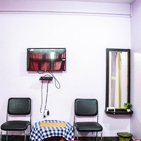 Promudini Guest House 실롱 외부 사진