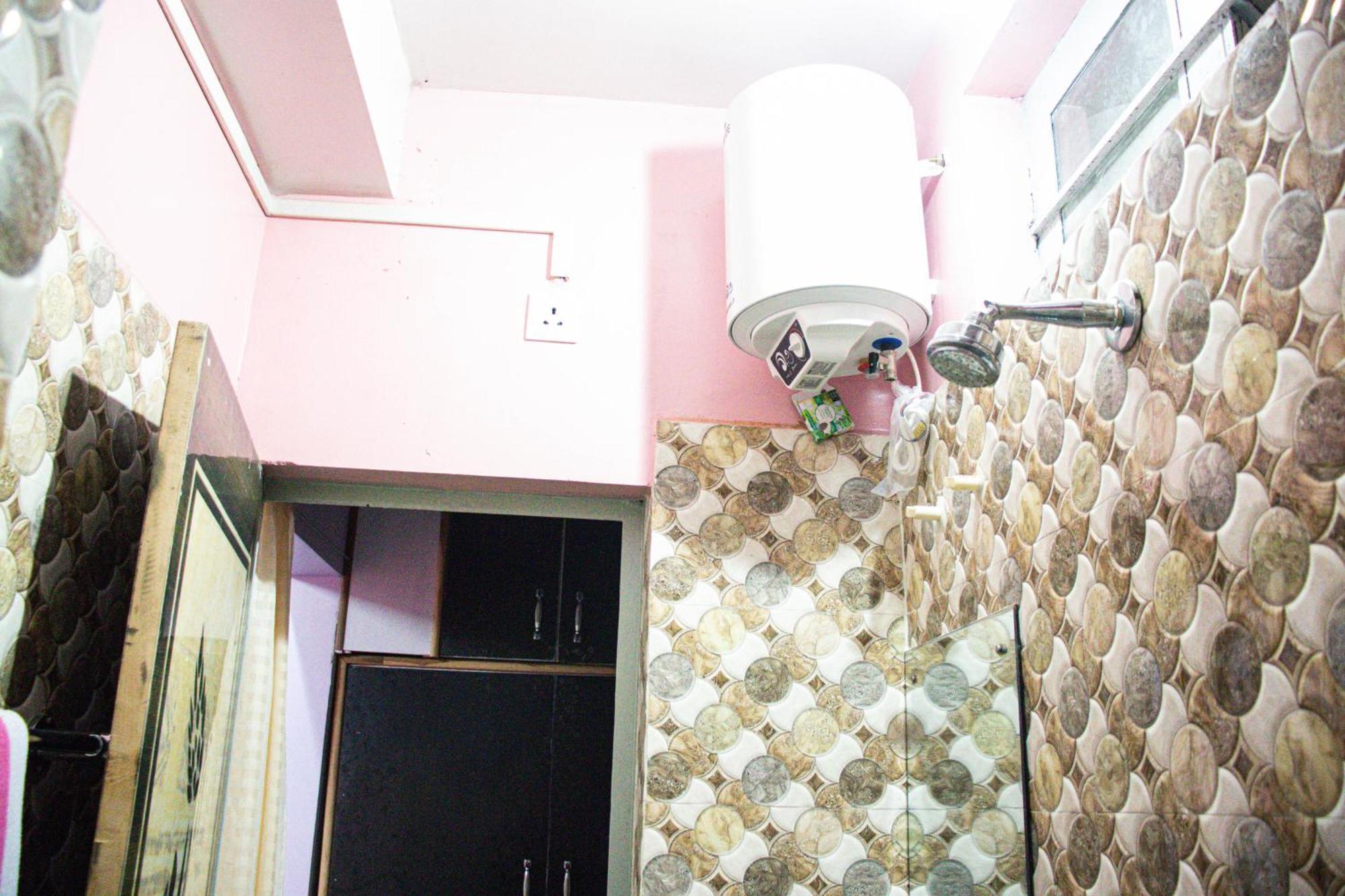 Promudini Guest House 실롱 외부 사진